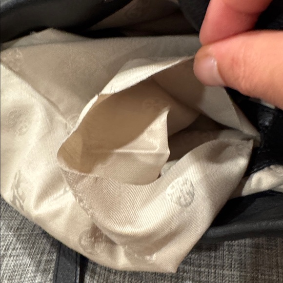 Tory Burch Crossbody Amanda Foldover Black Pebbled Leather Convertible Bag - Picture 17 of 17